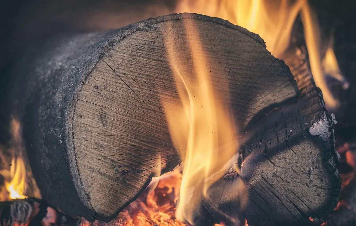 Beginner's Guide to Maintaining a Wood-Burning Fireplace in a Cottage